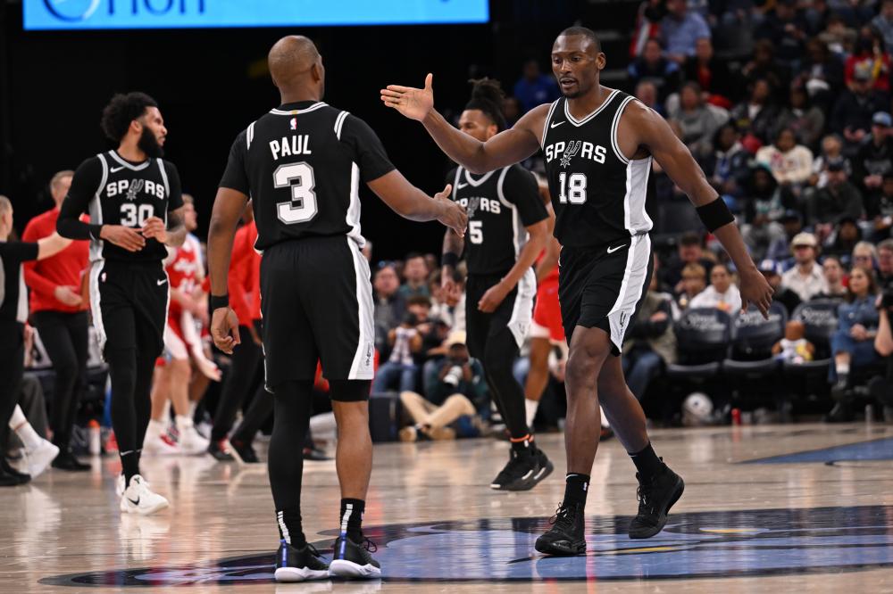 他并不被看 他并不被看