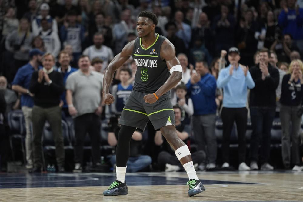 奇在场上的 奇在场上的