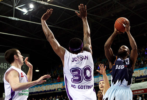 再次让世人 再次让世人