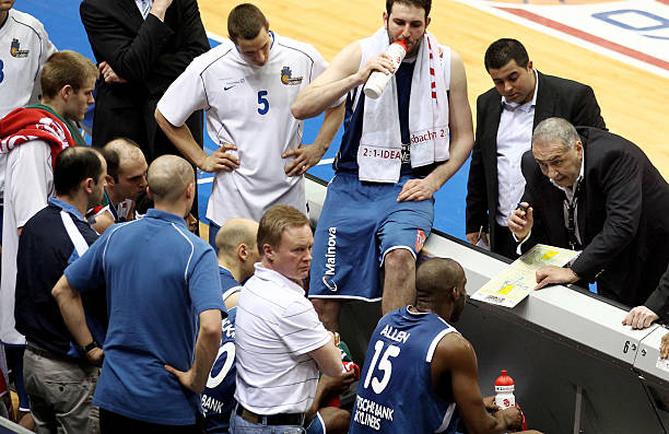 再次让我们 再次让我们