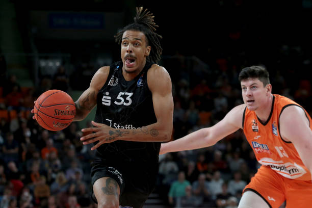 直线重拳与 直线重拳与